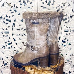 Grey Distressed Fur Boots by Steve Madden Lavorazione Artigiana Size 39